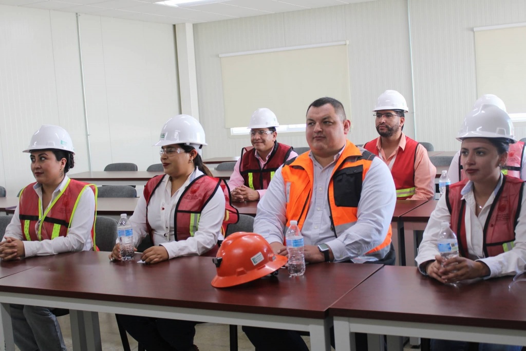 CONSTRUCCIÓN